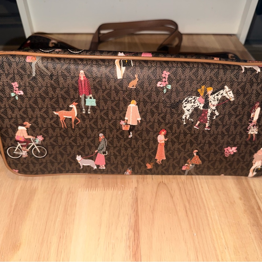 Brown Patterned Michael kors Tote Bag with Tan Straps - Picture 3 of 5